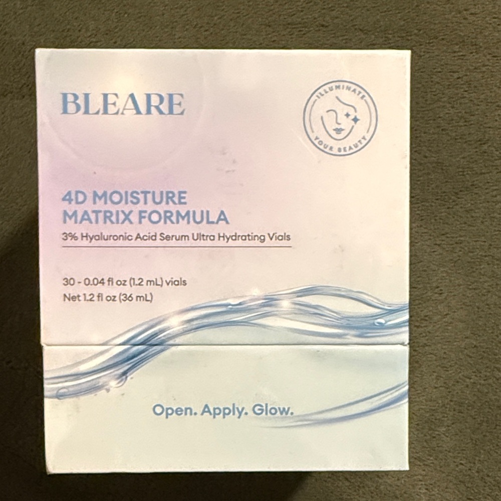 NIB 30 vials of Bleare 3% hyaluronic acid 4D Serum. Manufacturer sealed.